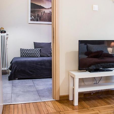 City Stay Close To The Metro A Charming Flat Athena Bagian luar foto