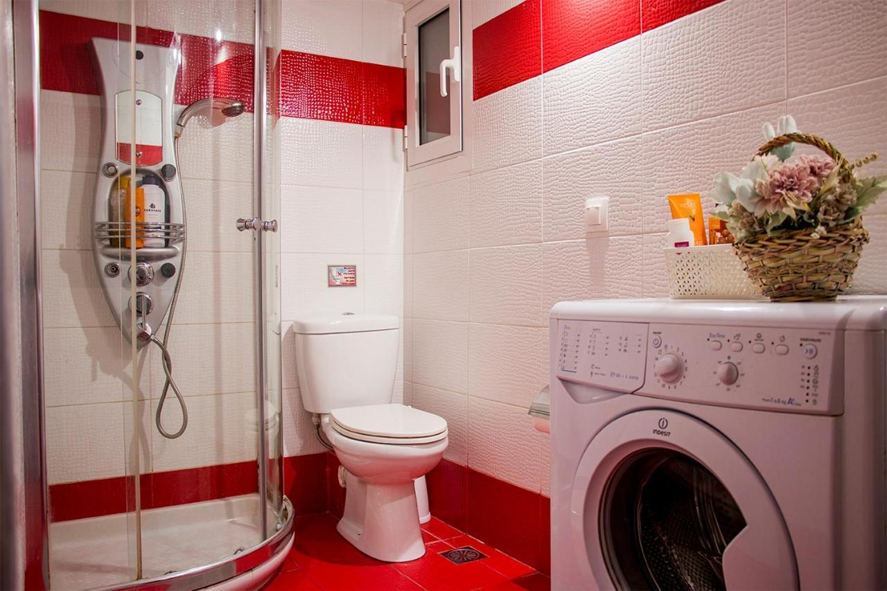 City Stay Close To The Metro A Charming Flat Athena Bagian luar foto
