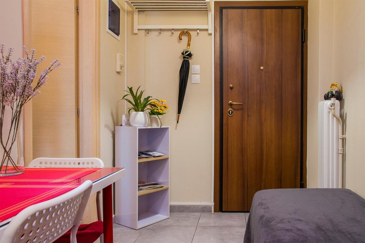 City Stay Close To The Metro A Charming Flat Athena Bagian luar foto