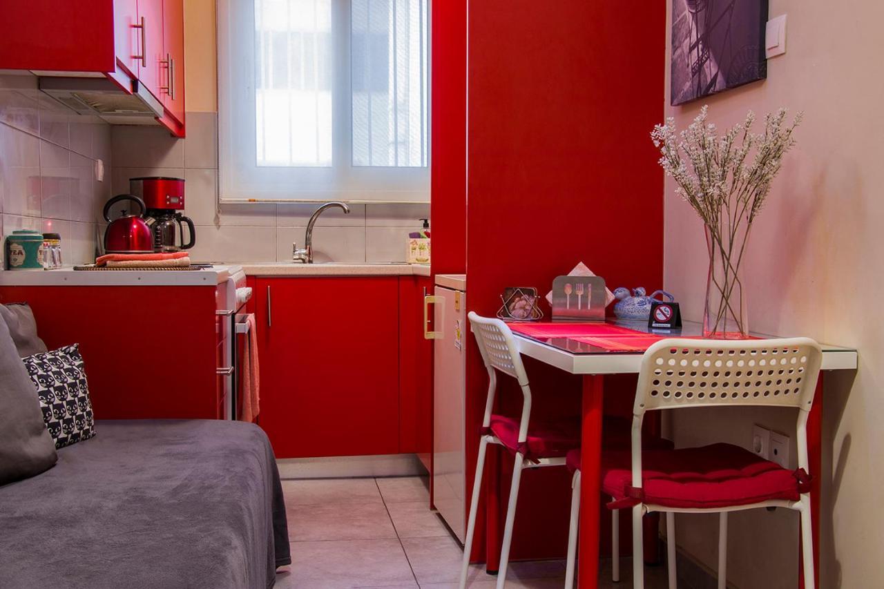 City Stay Close To The Metro A Charming Flat Athena Bagian luar foto